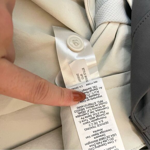 J. Crew Men's Beige 9" Tech Shorts Stone Summer Stretch Golf Casual Athletic 33 - Picture 7 of 8